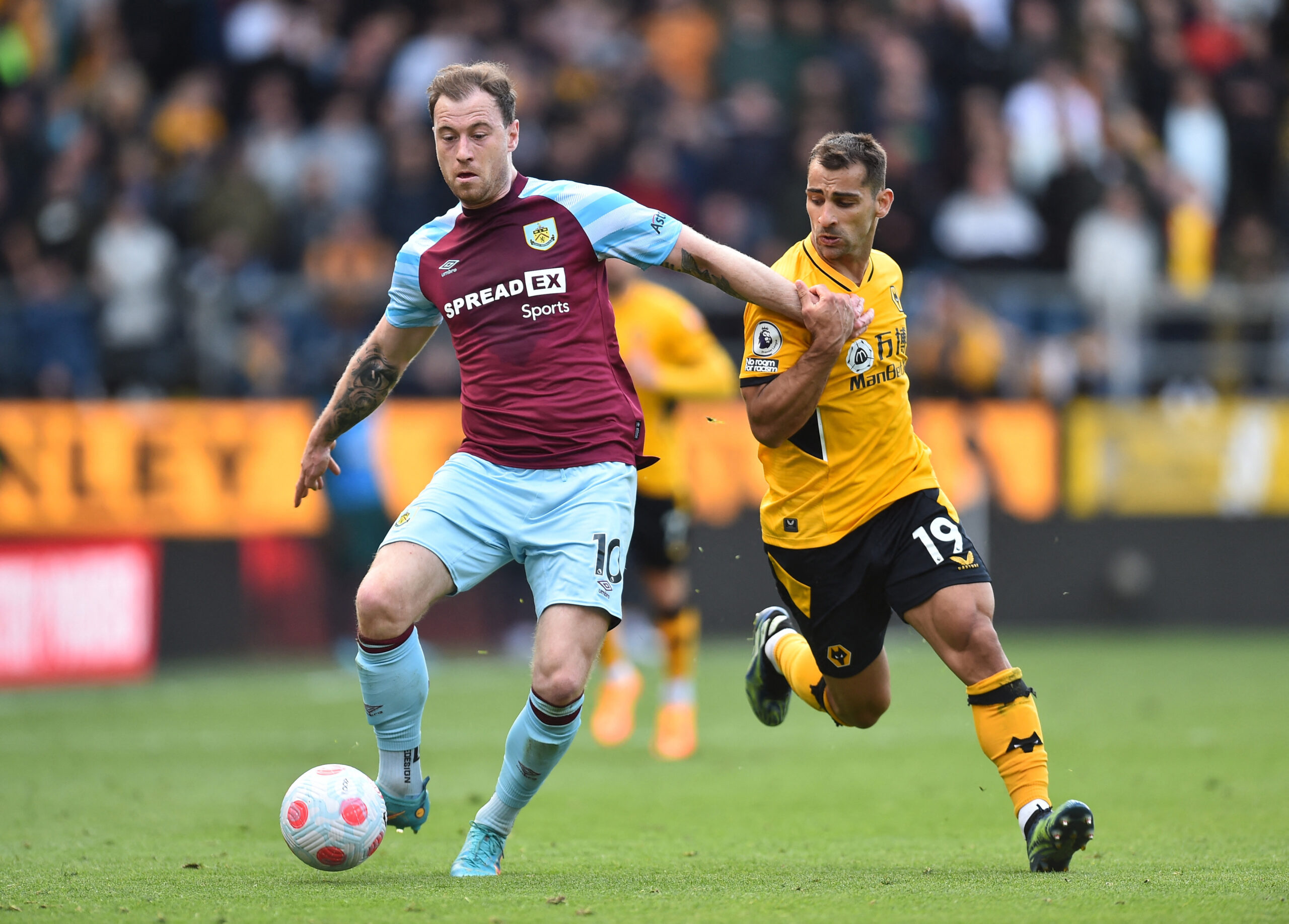 Soi kèo Burnley vs Wolves ngày 3/4